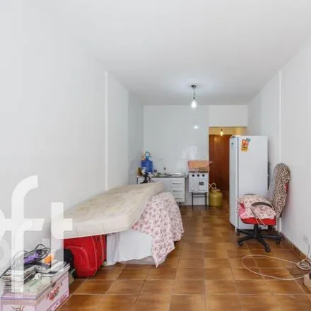Buy this 1 bed apartment on Rua Conde de Sarzedas 338 in Glicério, São Paulo - SP