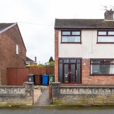 Buy this 3 bed duplex on Edinburgh Drive in Wigan, WN5 9EY