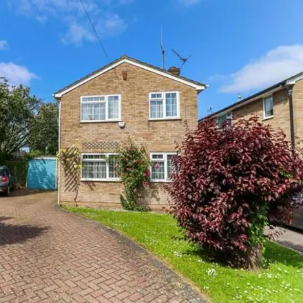 Buy this 3 bed house on Royle Close in Chalfont St Peter, SL9 0BB