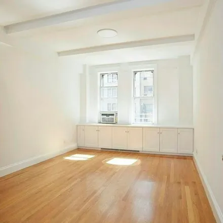 Image 4 - The Hermitage, 41 West 72nd Street, New York, NY 10023, USA - Apartment for rent