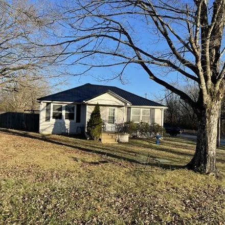 Buy this 3 bed house on 2063 Hutchinson Drive in Centerville, TN 37033