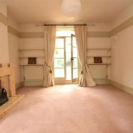 Image 4 - Longwell House, Bath Road, Bristol, BS30 9DX, United Kingdom - House for rent