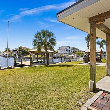 Image 2 - 137 West Martin Luther King Jr Drive, Tarpon Springs, FL 34689, USA - House for sale