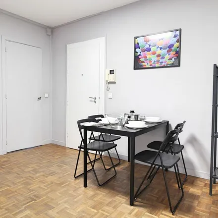 Rent this 4 bed apartment on 22 Rue Duret in 75116 Paris, France