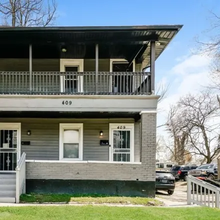 Rent this 2 bed apartment on 409 South 39th Street in Shawneeland, Louisville