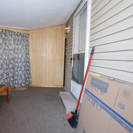 Image 7 - 381 North 5th Street, Warren, Marshall County, MN 56762, USA - Apartment for sale