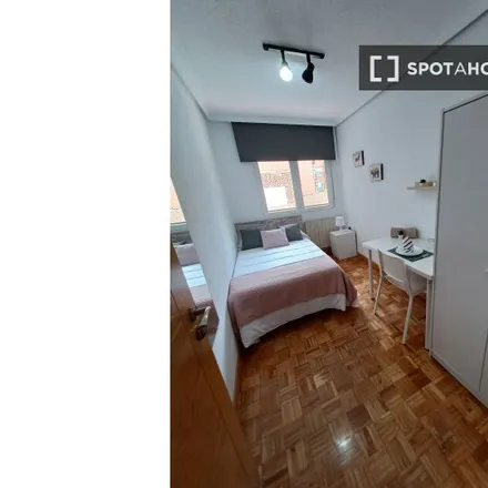 Rent this 5 bed room on Madrid in Paseo de la Dirección, 87