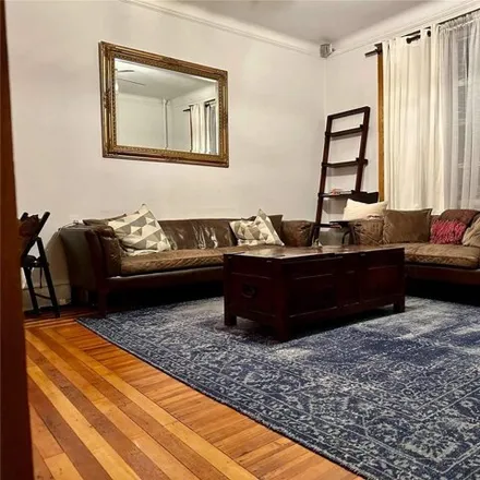 Image 4 - 33-21 82nd Street, New York, NY 11372, USA - Apartment for sale