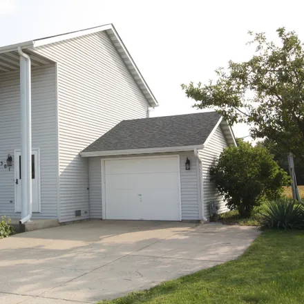 Rent this 2 bed duplex on 301 South Raven Road in Shorewood, IL 60404