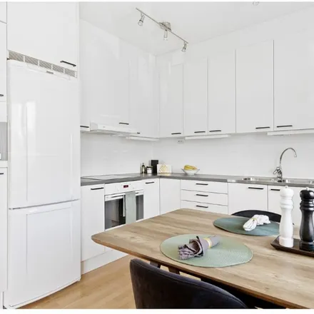 Image 9 - Melongatan, 165 66 Stockholm, Sweden - Apartment for rent