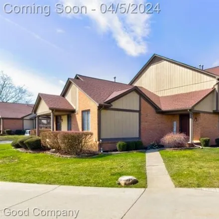 Buy this 2 bed house on Hillside Court in Rochester Hills, MI 48307