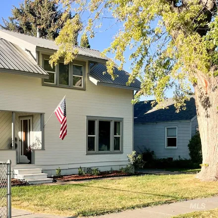 Buy this 4 bed house on 805 6th Street in Rupert, ID 83350