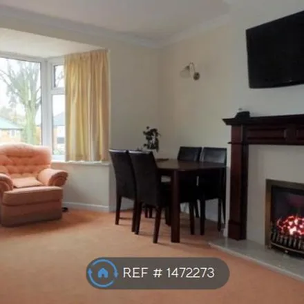 Rent this 6 bed duplex on Poole Crescent in Metchley, B17 0PB