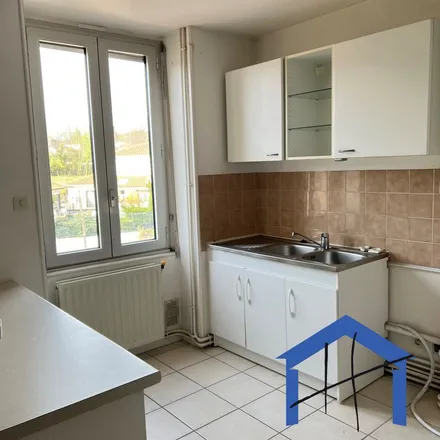 Rent this 3 bed apartment on 12 Chemin de la rivoire in 42400 Saint-Chamond, France