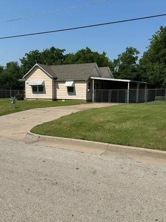 Buy this 3 bed house on 644 Southwest 81st Street in Oklahoma City, OK 73139