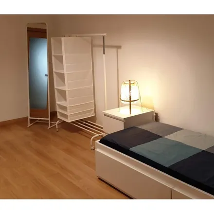 Rent this 4 bed room on Embassy of Spain in Avenida António Augusto de Aguiar, 1050-022 Lisbon