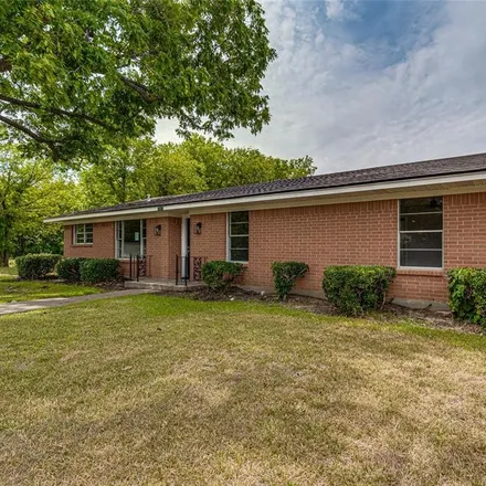 Image 2 - 739 College Street, Grandview, Johnson County, TX 76050, USA - House for sale