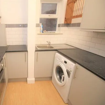 Image 3 - 46, 48 St Michaels Road, Bedford, MK40 2LY, United Kingdom - Room for rent