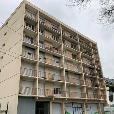 Rent this 2 bed apartment on 1 Chemin de la Messe in 77240 Cesson, France