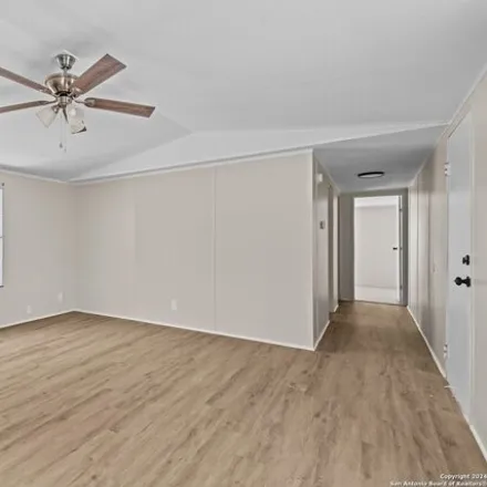 Image 6 - 3999 Wild China Drive, Sandy Oaks, Bexar County, TX 78112, USA - Apartment for sale