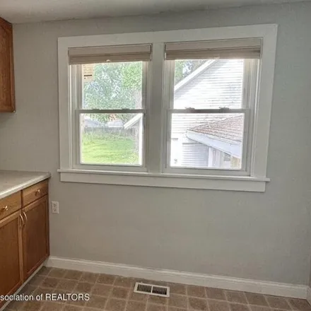 Image 7 - 1821 Beal Ave, Lansing, Michigan, 48910 - House for sale