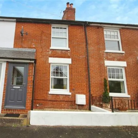 Rent this 3 bed house on Leigh Gardens in Leigh Road, Andover