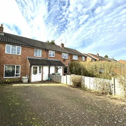 Buy this 3 bed house on Barnes Road in Frimley, GU16 8BZ