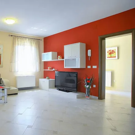 Image 7 - Pula, Grad Pula, Istria County, Croatia - House for rent
