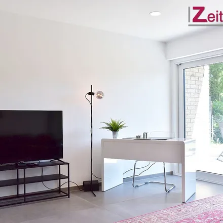 Rent this 4 bed apartment on Kirchweg 137 in 50858 Cologne, Germany