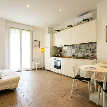 Image 2 - Via Guglielmo Marconi, 43, 40122 Bologna BO, Italy - Apartment for rent