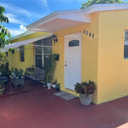 Image 2 - 140 South Dixie Highway, Hollywood, FL 33020, USA - House for sale