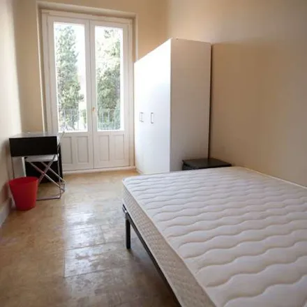 Rent this 1studio apartment on Madrid in Bicimad 30, Plaza de Oriente