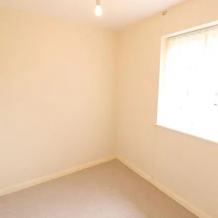 Image 4 - Rotherham Close, Knowsley, L36 7RP, United Kingdom - Apartment for rent