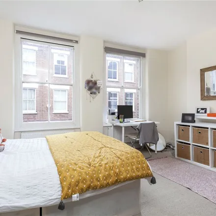 Image 5 - Canrobert Street, London, E2 6PY, United Kingdom - Townhouse for rent