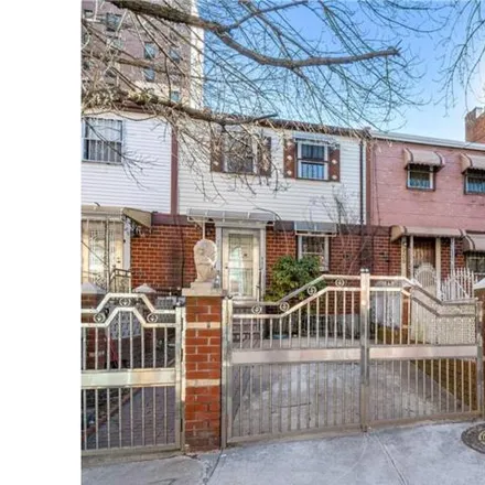 Buy this 3 bed house on 708 Eagle Avenue in New York, NY 10455
