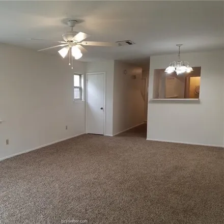 Image 6 - Old Oaks Drive, Bryan, TX 77802, USA - Condo for rent