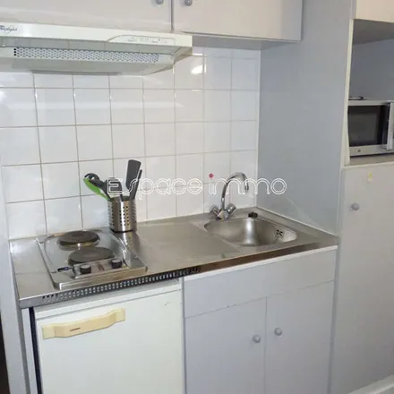 Rent this 1 bed apartment on 1 Rue Amand Dauge in 76250 Déville-lès-Rouen, France