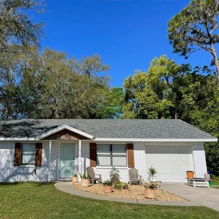 Buy this 3 bed house on 553 South 12th Street in Fernandina Beach, FL 32034