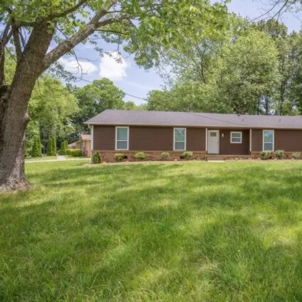 Rent this 3 bed house on 1529 Armistead Drive in Clarksville, TN 37042