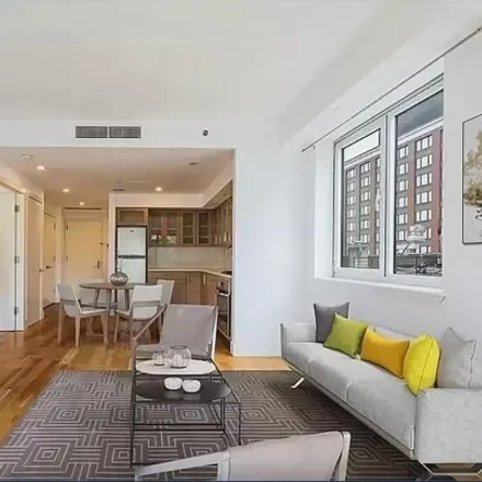 Rent this 1 bed condo on 342 East 110th Street in New York, NY 10029