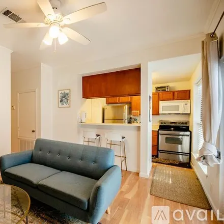 Image 4 - 704 West 21st Street, Unit 101 - Condo for rent