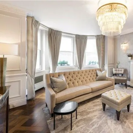Image 2 - Glendore House, 30 Clarges Street, London, W1J 8AB, United Kingdom - Townhouse for sale
