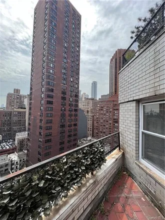Image 8 - 155 East 34th Street, New York, NY 10016, USA - Condo for sale