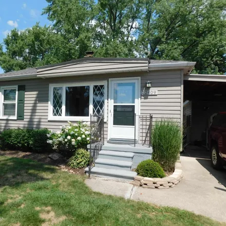 Buy this 2 bed house on 22364 Revere Street in Saint Clair Shores, MI 48080