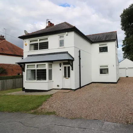 Rent this 3 bed house on 8 North Drive in North Ferriby, HU14 3QU