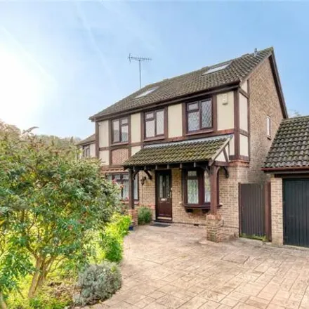 Buy this 5 bed house on Woodmancott Close in Bracknell Forest, RG12 0XU