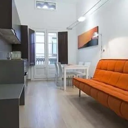 Rent this studio apartment on BCN Home in Carrer de la Junta del Comerç, 13