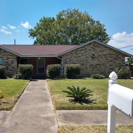 Rent this 3 bed house on 11490 North L Street in Lomax, La Porte