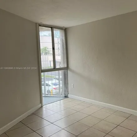 Image 8 - 7075 Northwest 186th Street, Country Club, Miami-Dade County, FL 33015, USA - Condo for rent
