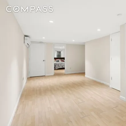Image 3 - 8 Jackson Place, New York, NY 11215, USA - House for rent